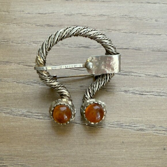 Vintage Latvian Designer Brooch Pin Viking Baltic Stone Metal Brass Tone - Picture 1 of 8